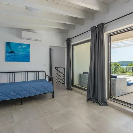 Sole Holiday Villa